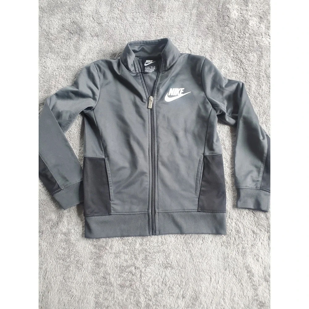 Boy's Nike Black/Gray Track Jacket - Size 7